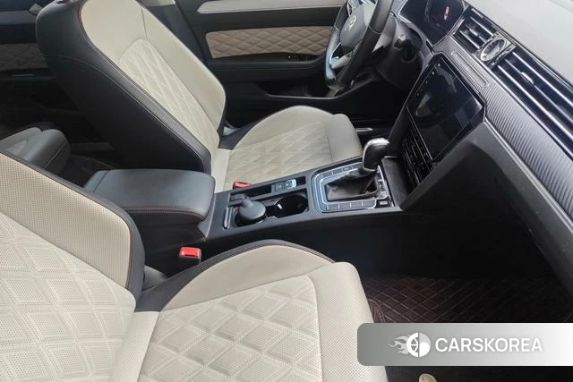 Volkswagen Magotan id 4271201 из Китая 17