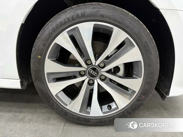 Audi A3 id 4257279 из Китая 18