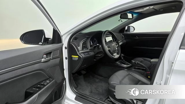 Hyundai Avante AD id 3861656 из Кореи 20