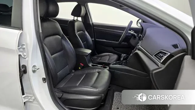 Hyundai Avante AD id 3773084 из Кореи 20