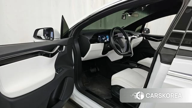 Tesla Model X id 4377864 из Кореи 20