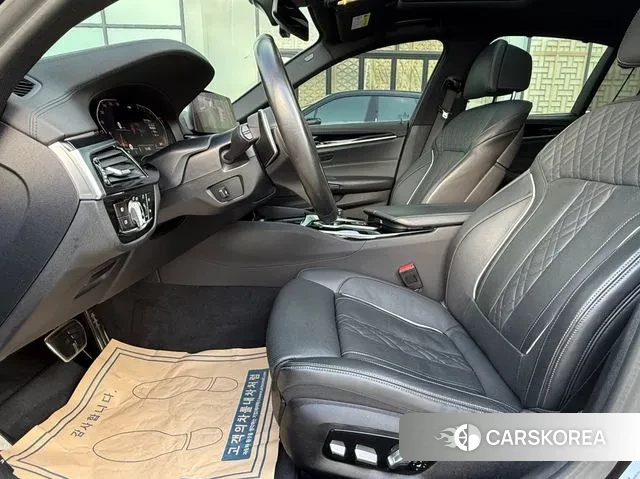 BMW 5 Series (G30) id 3060182 из Кореи 20