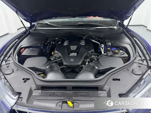 Maserati Levante id 4236392 из Китая 37