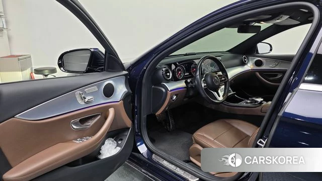 Mercedes-Benz E-Class W213 id 4637774 из Кореи 35