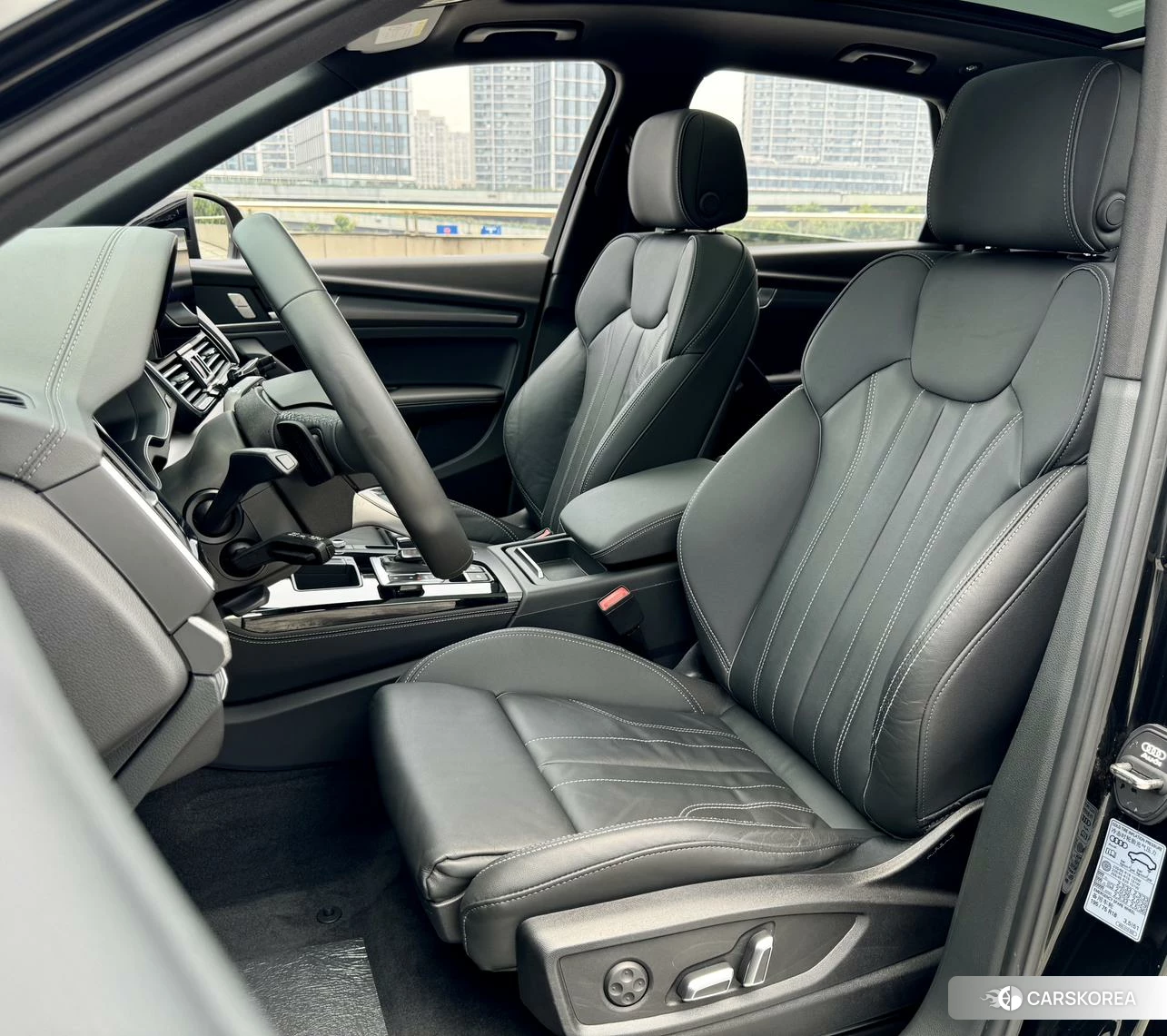 Audi Q5L id 4512700 из Китая 10