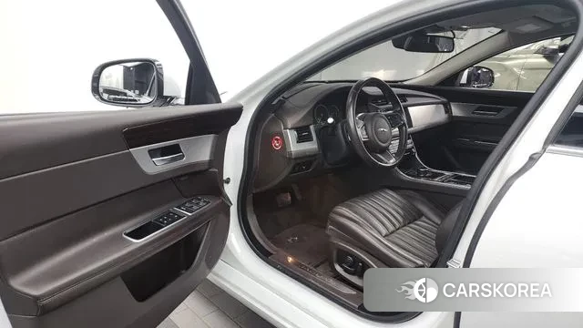 Jaguar XF (X260) id 3429539 из Кореи 20