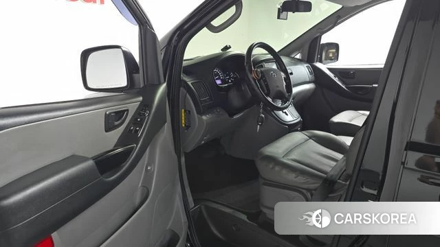 Hyundai The New Grand Starex id 4225797 из Кореи 30