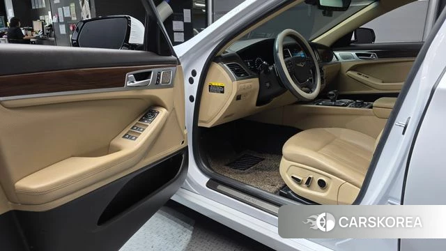 Genesis G80 id 4502855 из Кореи 32