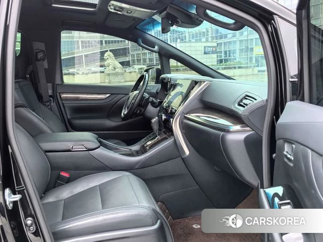 Toyota Elfa id 4278453 из Китая 21