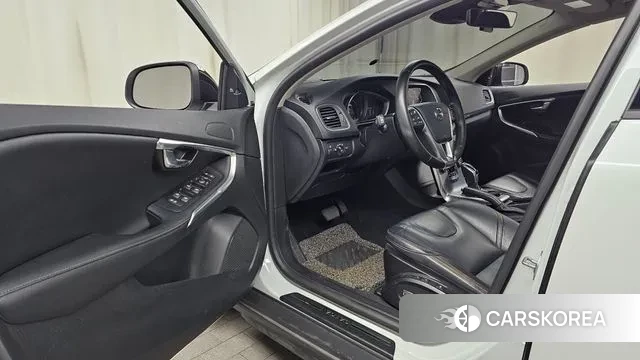 Volvo V40 Cross-Country id 3598966 из Кореи 20