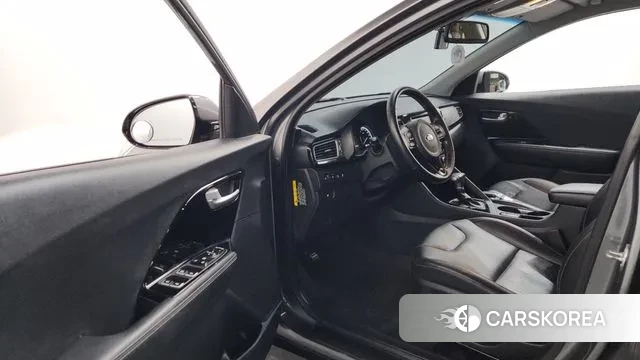 Kia Niro id 3677660 из Кореи 20