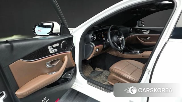 Mercedes-Benz E-Class W213 id 4281761 из Кореи 20