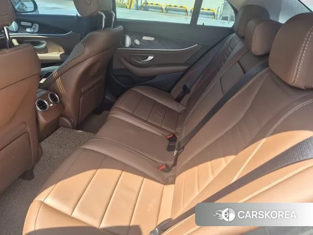 Mercedes-Benz E-Class W213 id 2981470 из Кореи 19