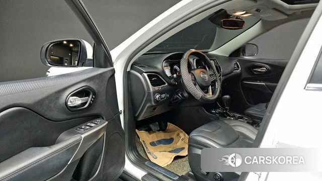 Jeep Cherokee (KL) id 3833745 из Кореи 20