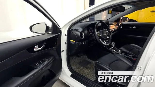 Kia Come New K3 id 2756683 из Кореи 20