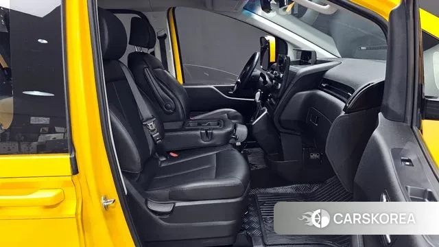 Hyundai Staria id 3777141 из Кореи 20