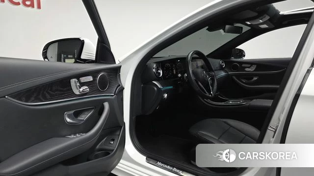 Mercedes-Benz E-Class W213 id 4768275 из Кореи 37