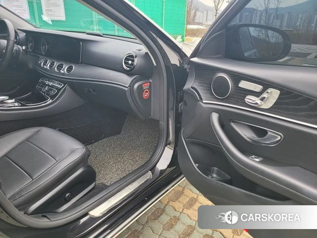 Mercedes-Benz E-Class W213 id 4638009 из Кореи 18
