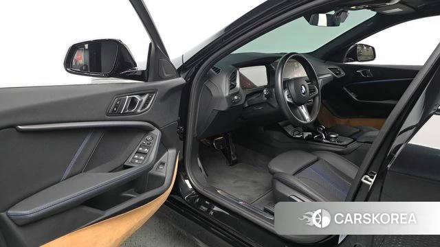 BMW 1 Series (F40) id 3786402 из Кореи 20