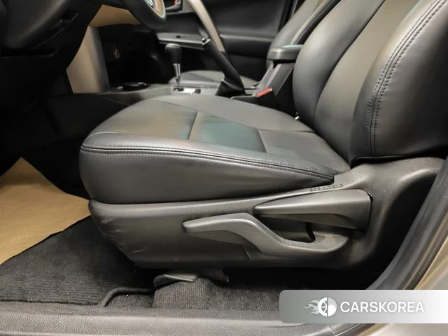 Toyota RAV4 Rongfang id 4220617 из Китая 33