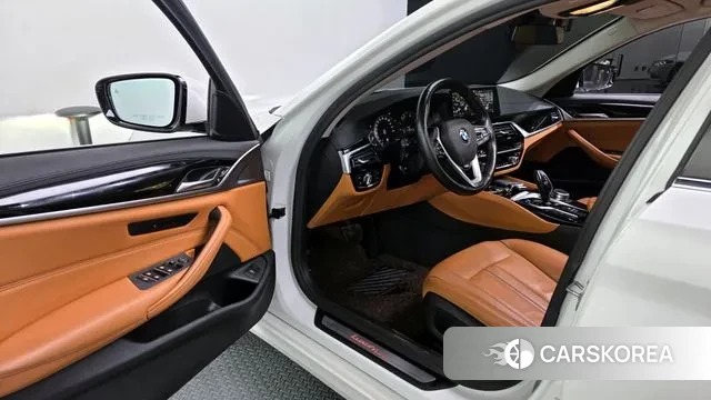 BMW 5 Series (G30) id 3568695 из Кореи 20