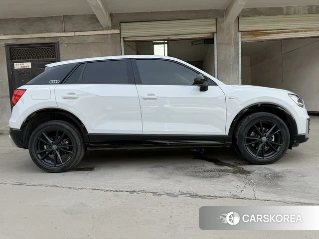 Audi Q2L id 4261576 из Китая 15