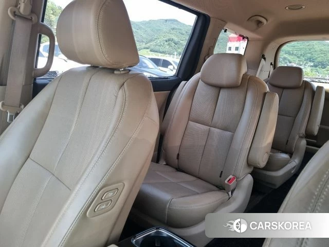 Kia The New Carnival id 4755100 из Кореи 17