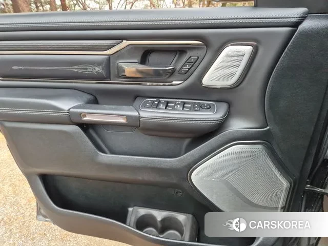 Dodge Lampicup id 3660520 из Кореи 20