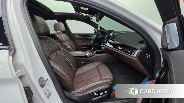 BMW 5 Series (G30) id 3650188 из Кореи 20