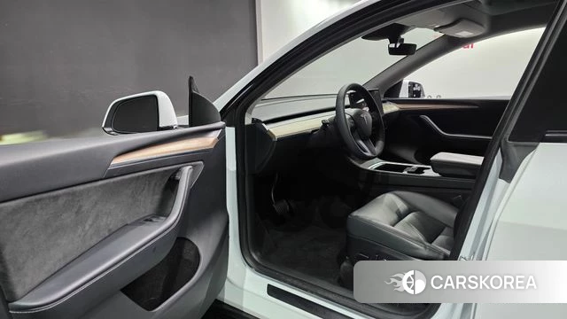 Tesla Model Y id 4443031 из Кореи 30