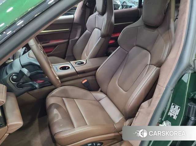 Porsche Taycan id 4177399 из Кореи 20