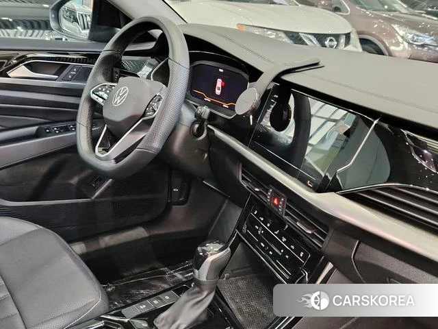 Volkswagen Passat id 4341605 из Китая 19