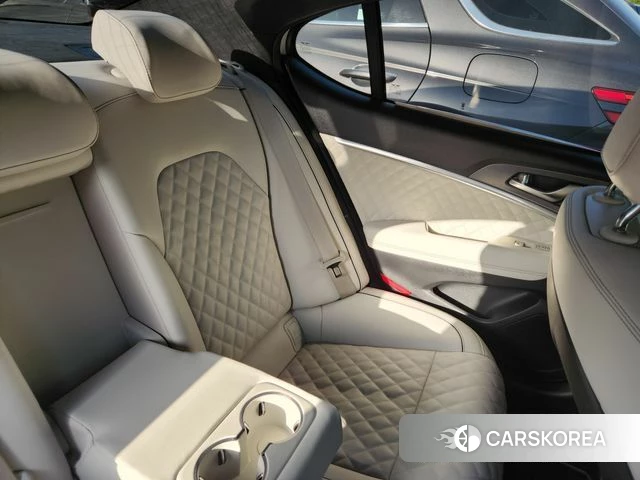 Genesis The New G70 id 3952688 из Кореи 20