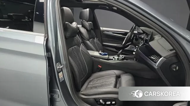 BMW 5 Series (G30) id 3602206 из Кореи 20