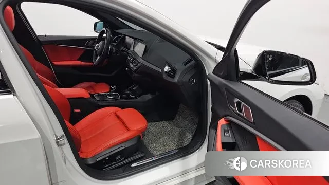 BMW 1 Series (F40) id 3478872 из Кореи 20