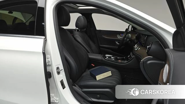 Mercedes-Benz E-Class W213 id 4232149 из Кореи 33