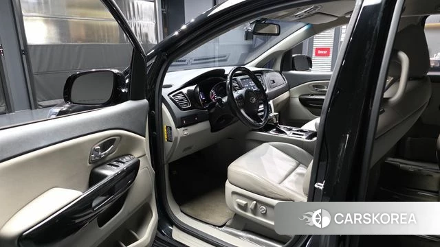 Kia The New Carnival id 4180419 из Кореи 20