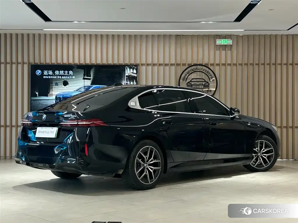 BMW i5 id 4589429 из Китая 12