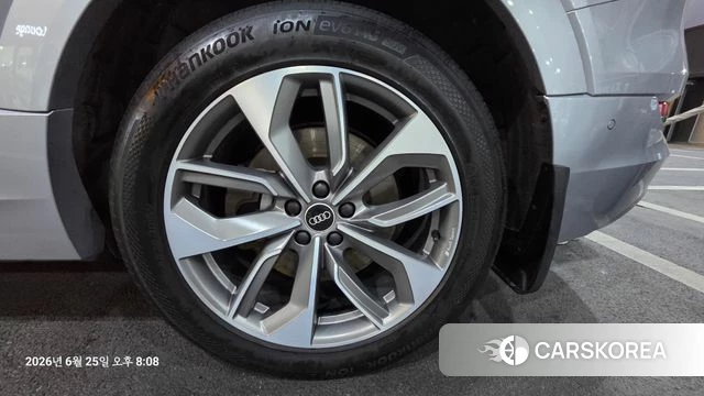 Audi e-Tron id 4513140 из Кореи 17