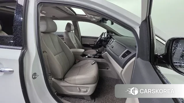 Kia The New Carnival id 3677537 из Кореи 20