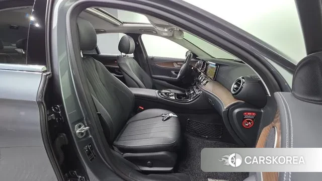 Mercedes-Benz E-Class W213 id 3692415 из Кореи 20
