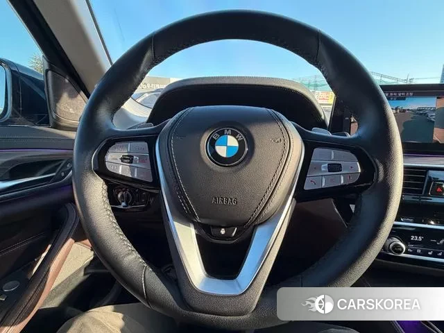 BMW 5 Series (G30) id 3565984 из Кореи 20