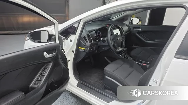 Kia The New K3 id 3761464 из Кореи 20