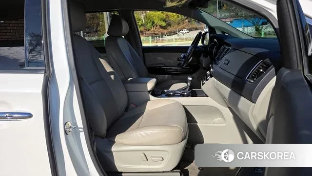 Kia The New Carnival id 3351167 из Кореи 20