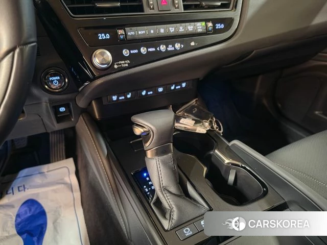 Lexus ES300h 7th generation id 3933634 из Кореи 18