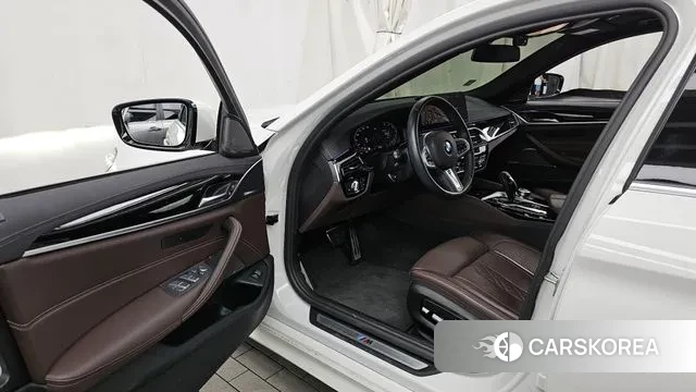 BMW 5 Series (G30) id 3043507 из Кореи 20