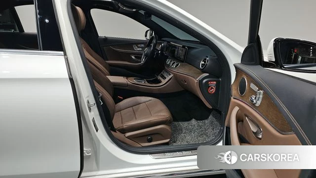 Mercedes-Benz E-Class W213 id 3878681 из Кореи 20