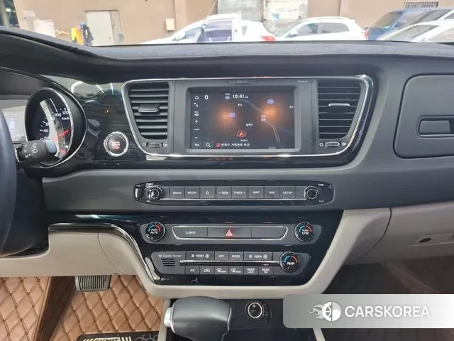 Kia The New Carnival id 3259019 из Кореи 20