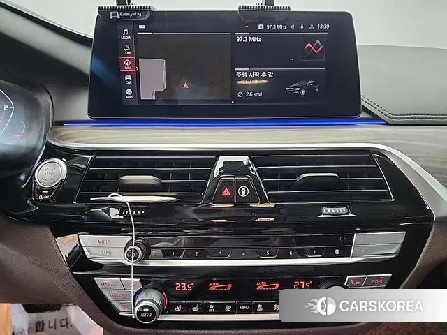 BMW 5 Series (G30) id 3385313 из Кореи 18