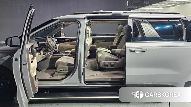 Kia The New Carnival 4th Generation id 3436935 из Кореи 20